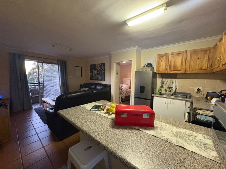 To Let 1 Bedroom Property for Rent in Vredekloof Heights Western Cape
